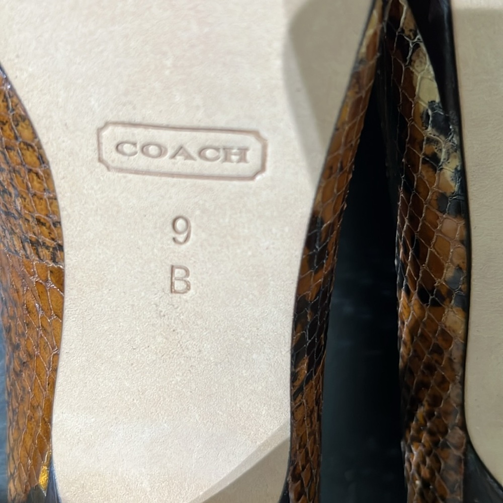 Coach Python Pumps Size 9 - Picture 6 of 12